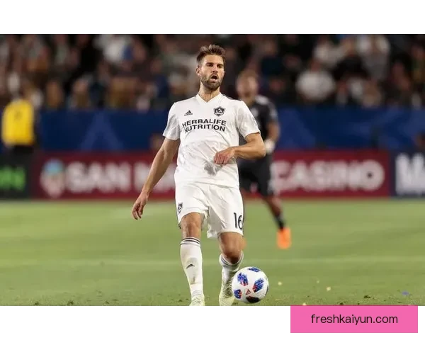 皇马主帅风格分析：战术灵活性与球队管理理念展现竞争力